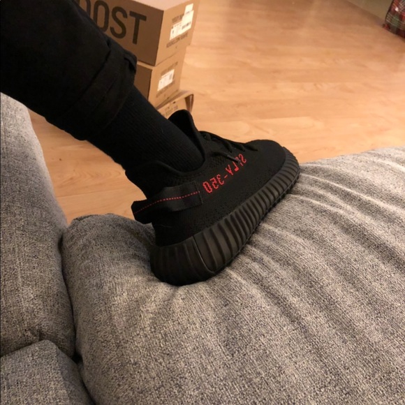 V2 Yeezy 350 Boost size US 9.5 - in Oreo and Bred - Picture 7 of 8